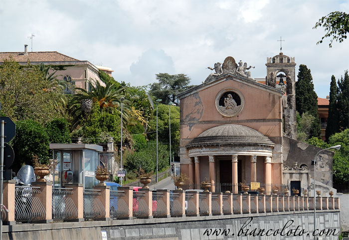 Церковь Индириццо