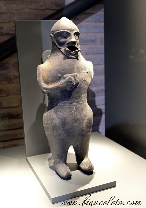 Археологический музей в Адане 