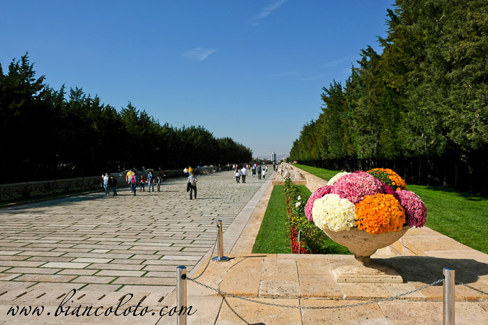 Аллея к Мавзолею Ататюрка Аныткабир