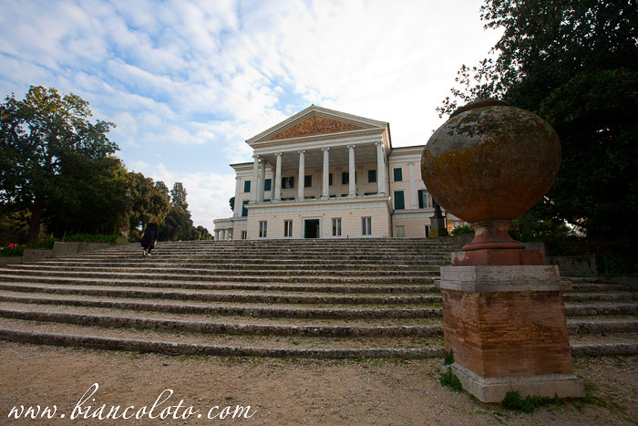 Вилла Торлония