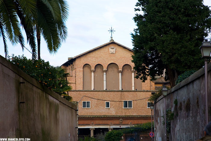 Целий, Церковь Святого Иоанна и Павла