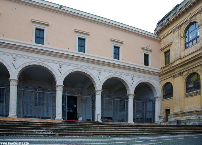 церкови Сан Пьетро ин Винколи