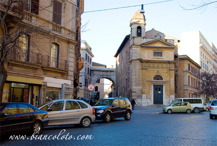 арка Галлиена и церковь Св. Вита и Модеста