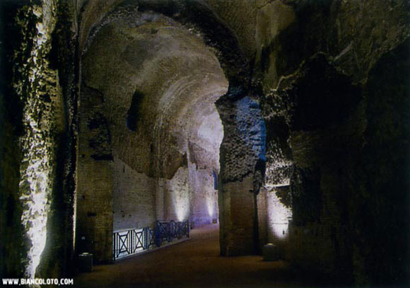 Золотой Дом