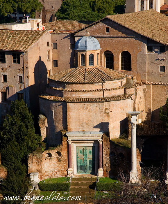 Храм Ромула