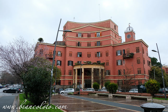 Красная гостиница