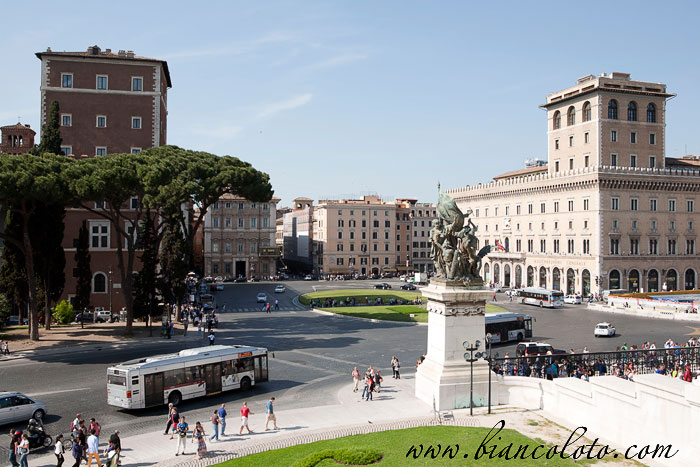 Витториано  