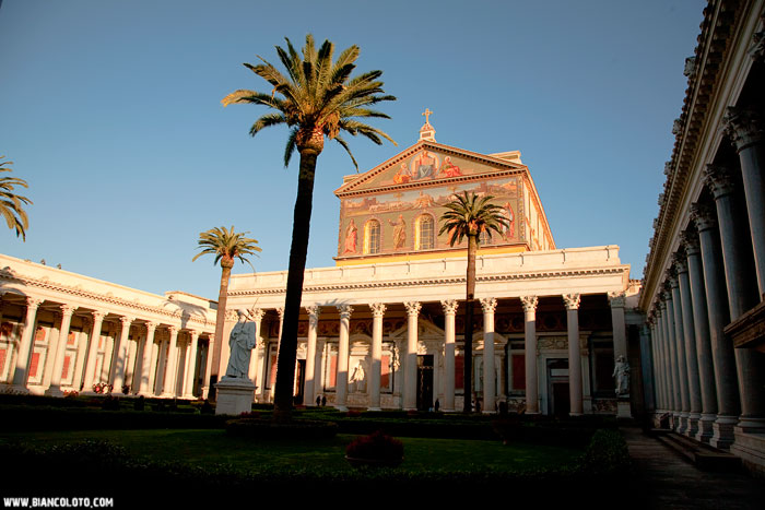 Базилика Сан-Паоло-фуори-ле-Мура, Рим, Италия