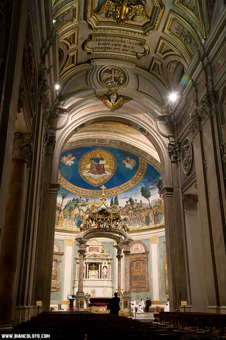 Санта-Кроче-ин-Джерусалемме, Рим, Италия