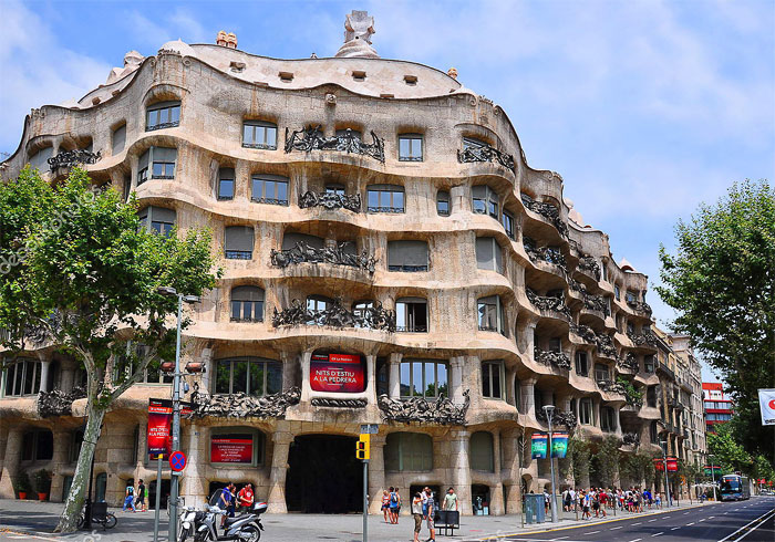 Педрера или Каса-Мила 