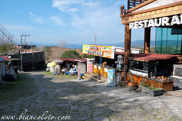 Деревня Бехрамкале