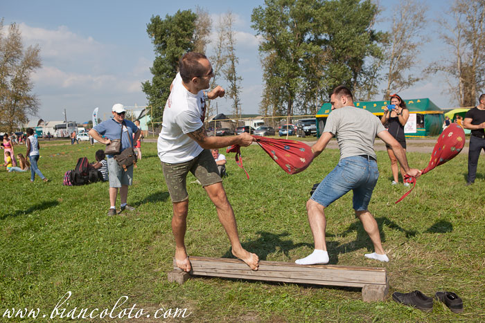 Бой с мешками