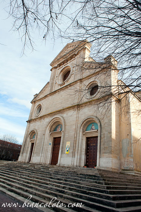 Кафедральный собор Авеццано (Avezzano)