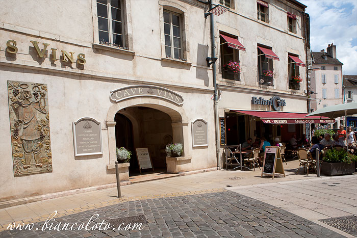 Ресторан и дегустационный зал в Боне