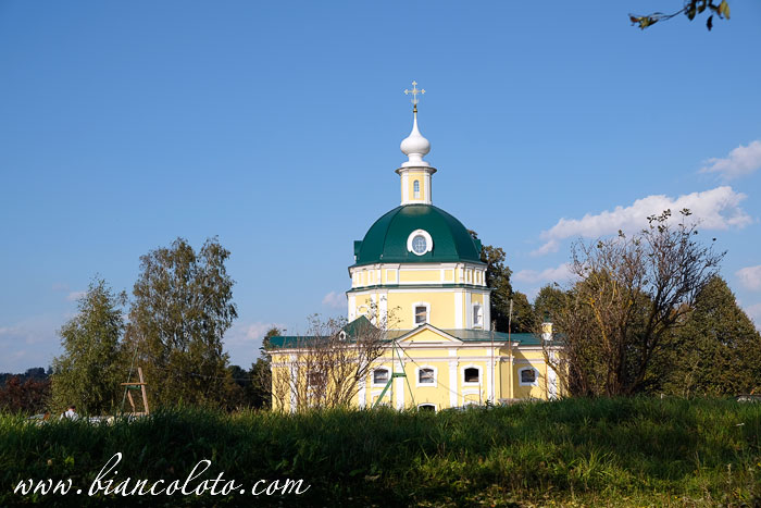 храм Михаила Архангела