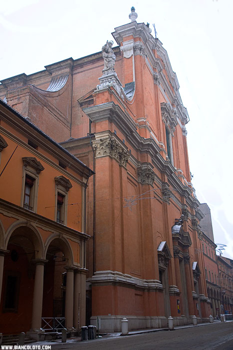 Болонья, церковь Сан Пьетро