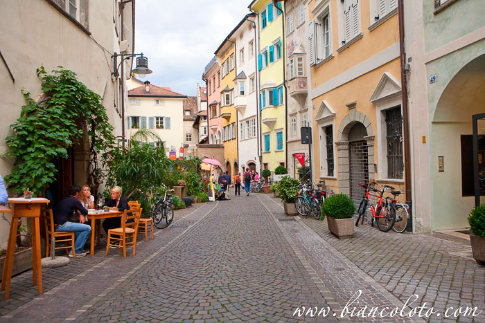 Улица в Больцано