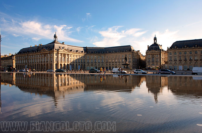 Фонтан Водное зеркало. Бордо