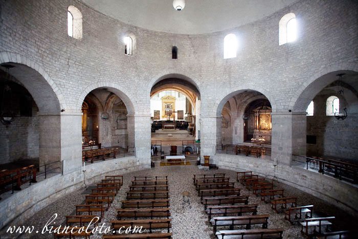 Интерьер. Старый кафедральный собор