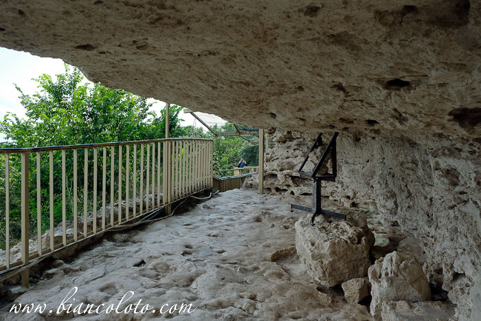 Скальный монастырь Аладжа