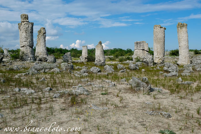 Вбитые камни