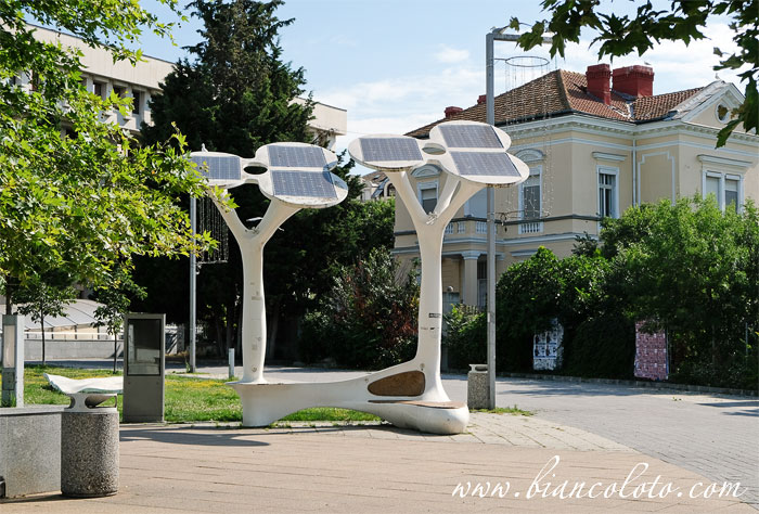 Солнечные батареи в Бургасе