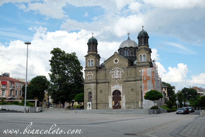 Собор Святых Кирилла и Мефодия в Бургасе