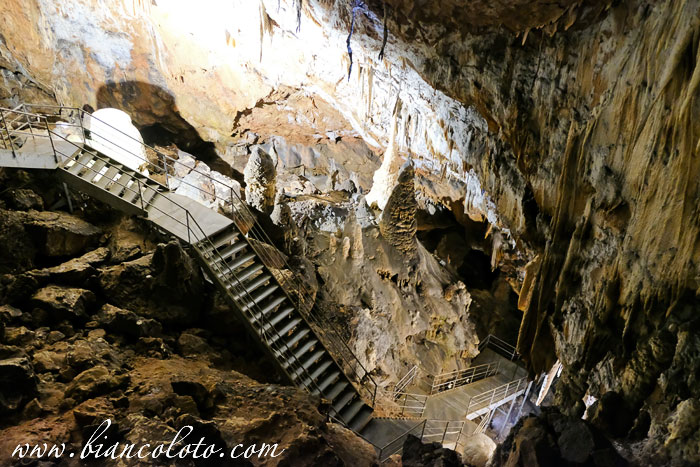 Пещера Ойлат. Бурса