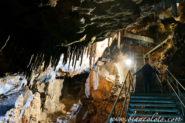 Пещера Ойлат. Бурса