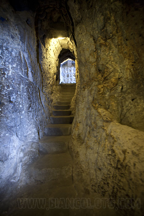 Подземный город Деринкую. Каппадокия. Турция.