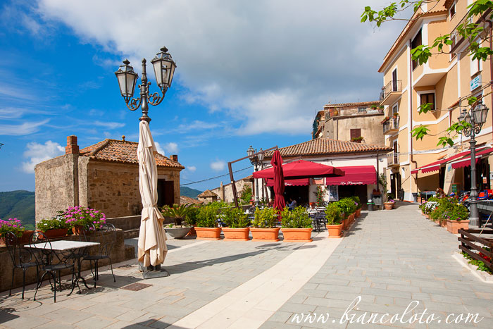 Кастеллабате