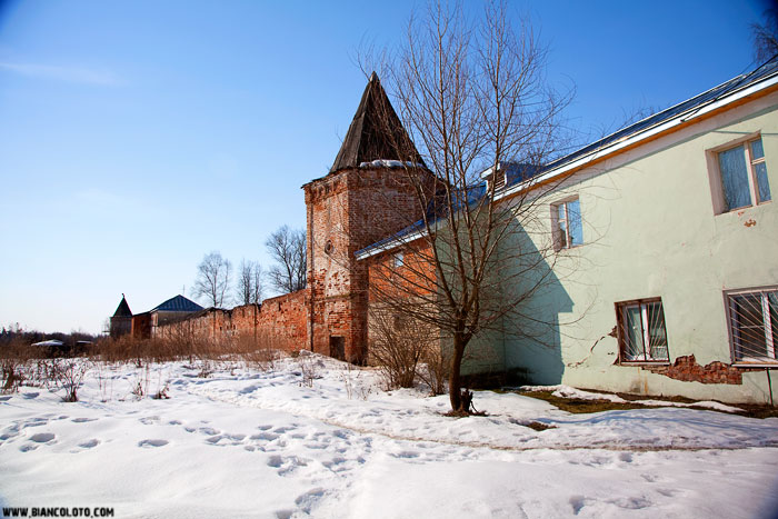 Николо-Пешношский монастырь