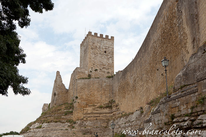 Ломбардский замок. 