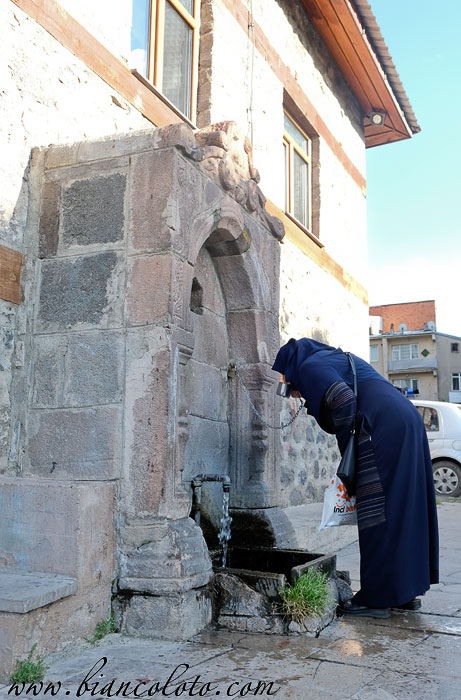Фонтан с питьевой водой. Эрзурум