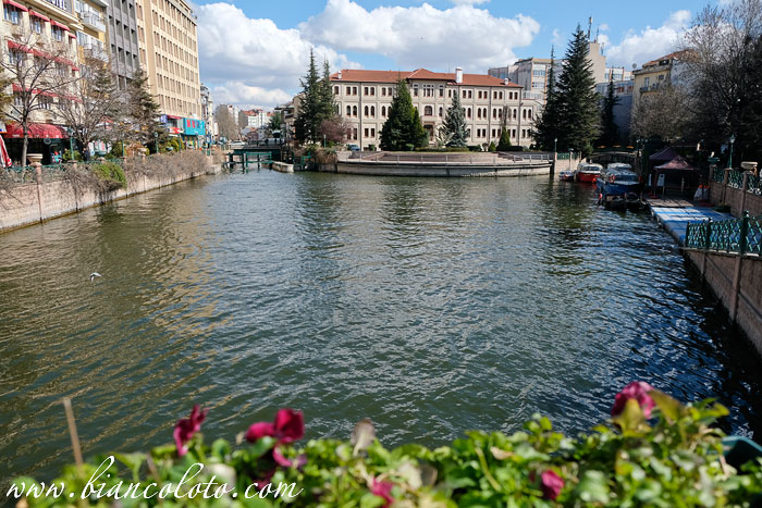 Река Порсук и остров. Эскишехир