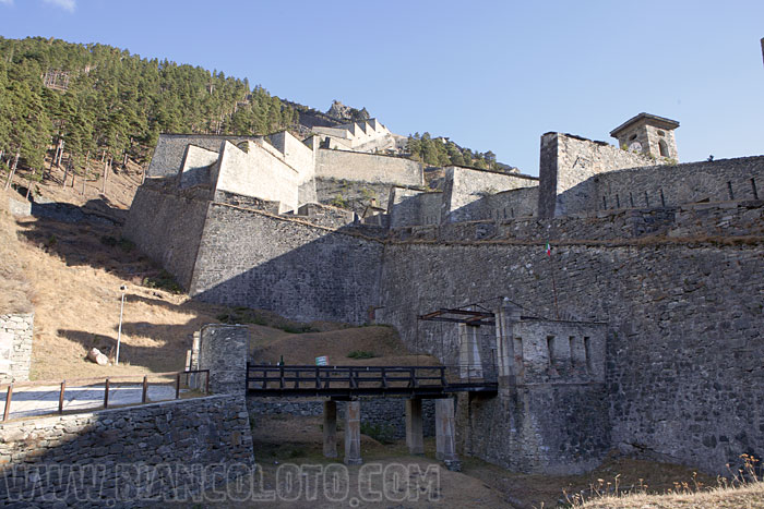 Вход в крепость Фенестрелле