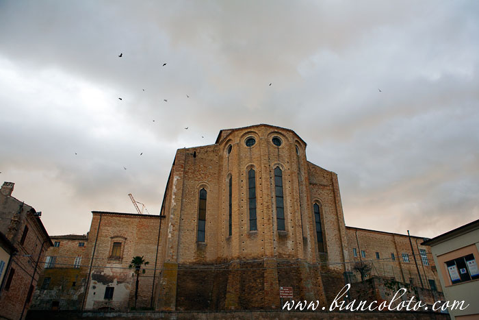 церковь Святого Франциска. Фермо