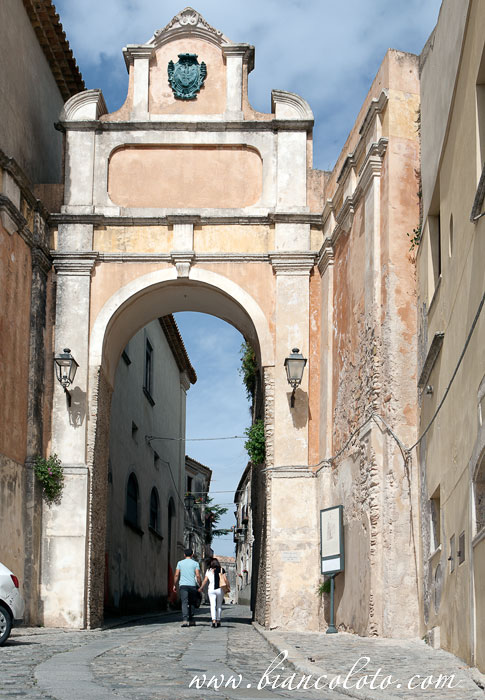 Ворота Солнца 