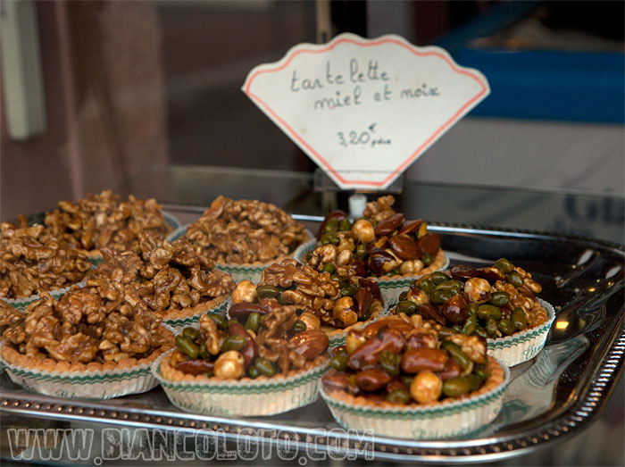 Традиционные пирожные из Гренобля. Гренобль