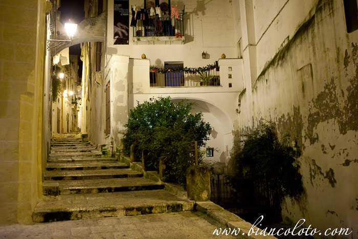 Улица в Гротталье