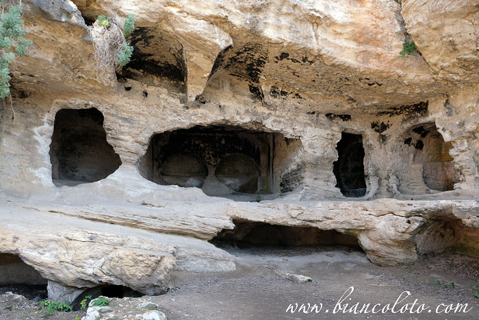 Скальная гробница Бешикли