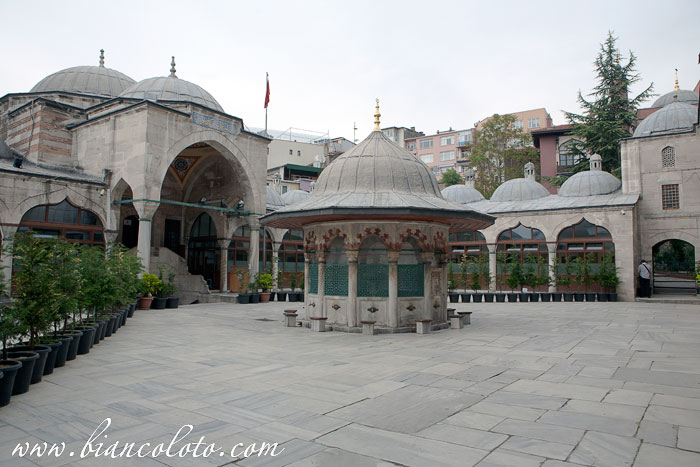 Мечеть Соколлу Мехмед-паши в Кадырге  