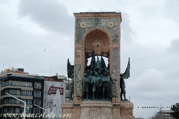 Площадь Таксим