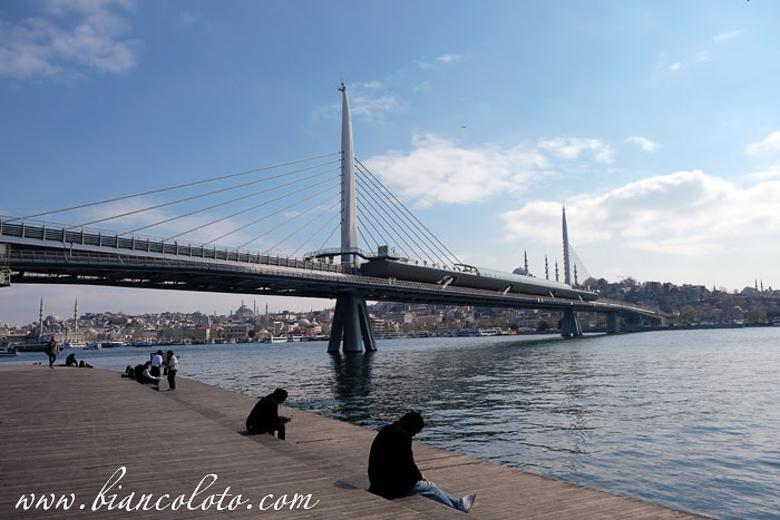 Набережная Золотого Рога 