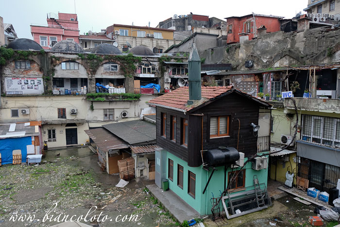 Балкапаны каравай-сарай 