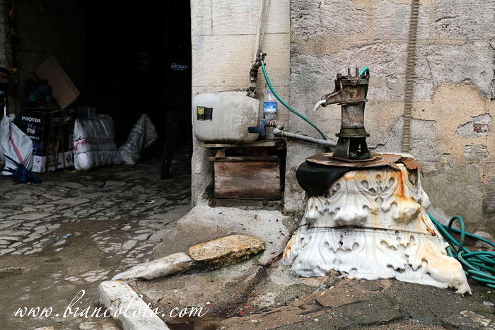 Куршунлу караван-сарай 