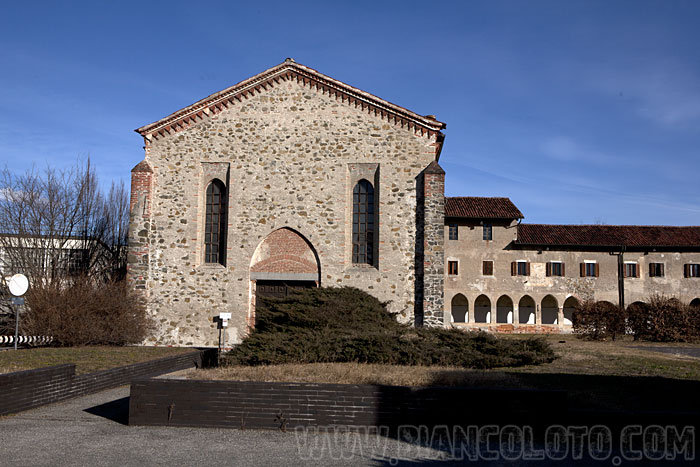 Церковь Сан-Бернардино. Иврея