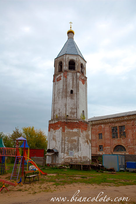 Колокольня Воскресенской церкви. Клин.