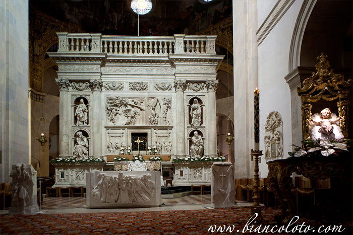 Сантуарий Святого дома девы Марии. Лорето