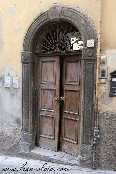 Ловере (Lovere). Озеро Изео